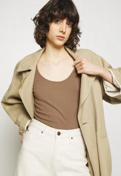 Sams&oslash;e Sams&oslash;e ALEXO - T-shirt basique Women -Univers de la Mode Boutique 03c6e70b641e47cf91d9abcc456383ae 1