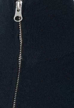 Samsøe Samsøe GUNAN TURTLE NECK ZIP - Pullover Men -Univers de la Mode Boutique 0bab5a1772a44fd1b29399d16106abc1