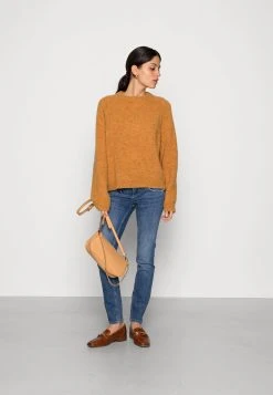 Samsøe Samsøe NETA CREW NECK - Pullover Women 10 Samsøe Samsøe NETA CREW NECK - Pullover Women -Univers de la Mode Boutique 0e044705400944afa3db27c954b20798