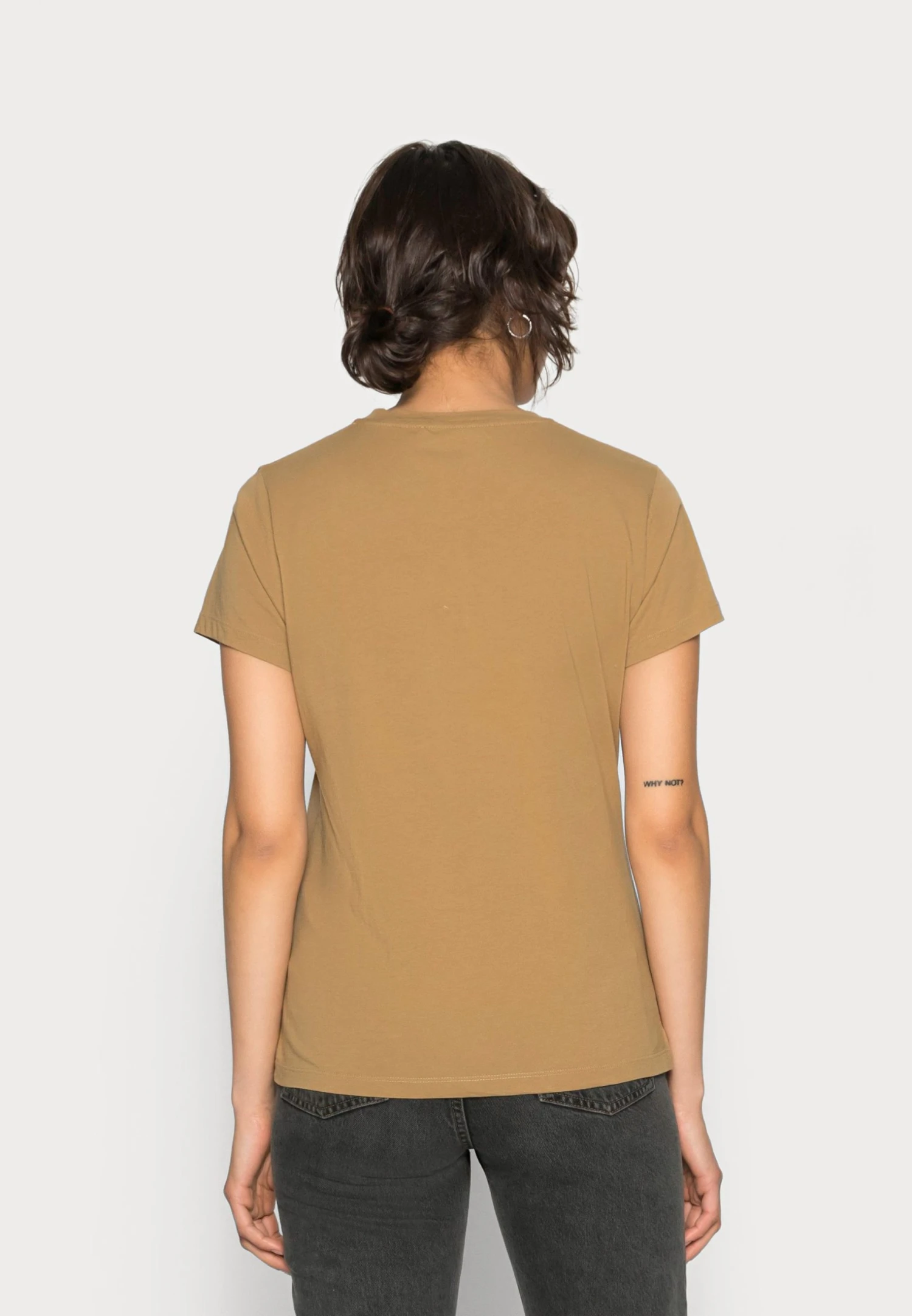 Samsøe Samsøe SOLLY TEE SOLID - T-shirt basique Women 5 Samsøe Samsøe SOLLY TEE SOLID - T-shirt basique Women – Image 3