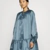 Samsøe Samsøe STAR DRESS - Robe de jour Women 2 Samsøe Samsøe STAR DRESS - Robe de jour Women -Univers de la Mode Boutique 10fc1872f5f545ada5c7299760c13fd0