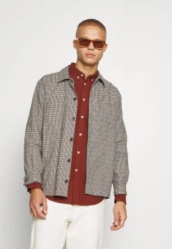 Samsøe Samsøe LIAM SHIRT - Chemise Men -Univers de la Mode Boutique 189e4f65a4bf411f8fdf747cca8e1ced