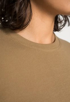 Samsøe Samsøe ALEXA - T-shirt à manches longues Women -Univers de la Mode Boutique 18d1db04f6f741ce8a8d0f790900a063