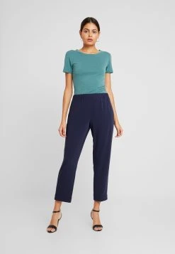 Samsøe Samsøe LILA - T-shirt basique Women 11 Samsøe Samsøe LILA - T-shirt basique Women -Univers de la Mode Boutique 1a756e0f2e454acc95237d78dfc1de12