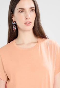 Samsøe Samsøe SOLLY TEE SOLID - T-shirt basique Women -Univers de la Mode Boutique 1b00d09de3b74fecb4509a3f82e81592