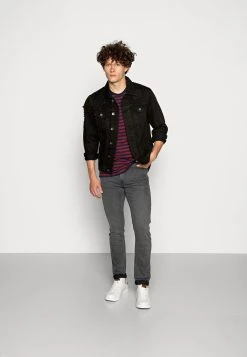 Samsøe Samsøe PATRICK - T-shirt imprimé Men 15 Samsøe Samsøe PATRICK - T-shirt imprimé Men -Univers de la Mode Boutique 22be0305bdeb4ecdaddf4e4dd6a2b5ee