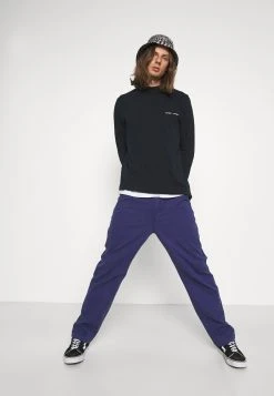 Samsøe Samsøe NORSBRO - T-shirt à manches longues Men 14 Samsøe Samsøe NORSBRO - T-shirt à manches longues Men -Univers de la Mode Boutique 2760dd87ce974a7db17f5ba9370d26ec