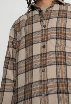 Samsøe Samsøe WALTONES - Chemise Men -Univers de la Mode Boutique 27ea1eb348a043fd8740a6d8ca9de0a9