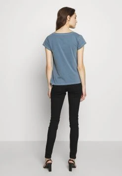 Sams&oslash;e Sams&oslash;e LISS - T-shirt basique Women -Univers de la Mode Boutique 28bd23cd09d247ceb228a9d743b90052