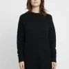 Samsøe Samsøe DRESS - Robe pull Women 1 Samsøe Samsøe DRESS - Robe pull Women -Univers de la Mode Boutique 2bfc5132303a468bbd005a3e57400e30