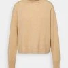 Samsøe Samsøe NOLA TURTLENECK - Pullover Women 2 Samsøe Samsøe NOLA TURTLENECK - Pullover Women -Univers de la Mode Boutique 2d905ac0e170417da4d15d6a3d85f80d 1