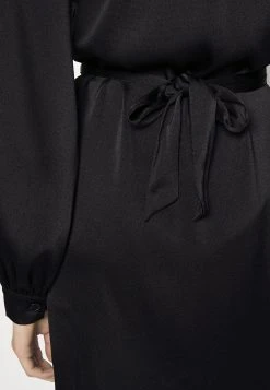 Sams&oslash;e Sams&oslash;e NIKA DRESS - Robe chemise Women -Univers de la Mode Boutique 2e216e2516be4f68a8ddb55ad5e60dd1