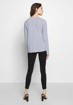 Samsøe Samsøe NOBIL - T-shirt à manches longues Women 12 Samsøe Samsøe NOBIL - T-shirt à manches longues Women -Univers de la Mode Boutique 2e5011795a0f4ec0889afcf33ebff86d