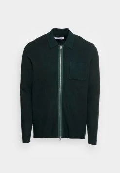 Samsøe Samsøe GUNA ZIP - Gilet Men -Univers de la Mode Boutique 2f93cf27550b48fc81a65639c2347311 2