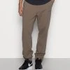 Samsøe Samsøe NORSBRO TROUSERS - Pantalon de survêtement Men 2 Samsøe Samsøe NORSBRO TROUSERS - Pantalon de survêtement Men -Univers de la Mode Boutique 3130a8c1376d4154a97d3b0d5384a885