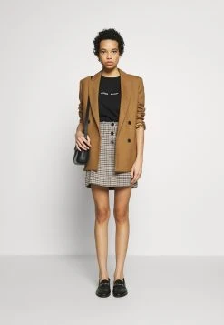 Samsøe Samsøe BARLETTA - T-shirt imprimé Women 9 Samsøe Samsøe BARLETTA - T-shirt imprimé Women -Univers de la Mode Boutique 31d354c4c6064021872ee67f24d3b28e