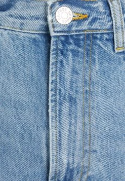 Samsøe Samsøe REBECCA - Jean flare Women -Univers de la Mode Boutique 33bbd72aa05a4c53a994666f17480ed0