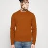 Samsøe Samsøe SYLLI CREW NECK - Pullover Men -Univers de la Mode Boutique 35f44be5b9ee4befa67acc52ba097302