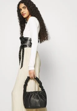 Samsøe Samsøe DAHNA - T-shirt à manches longues Women 12 Samsøe Samsøe DAHNA - T-shirt à manches longues Women -Univers de la Mode Boutique 3670146f202b477f85c4c1a08d4f6a58