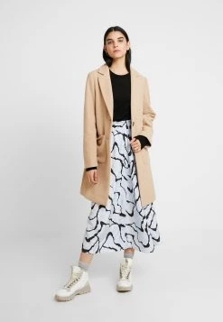 Samsøe Samsøe KLEO CREW NECK - Pullover Women 9 Samsøe Samsøe KLEO CREW NECK - Pullover Women -Univers de la Mode Boutique 3890b7562c1b4908a01c060b2c57b96c