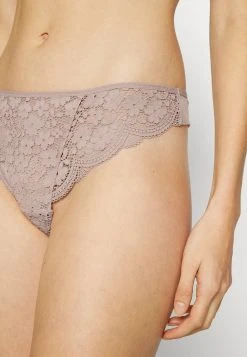 Samsøe Samsøe LOTTIE - String Women -Univers de la Mode Boutique 3b3df7425b2b42bb8f2ccfbd5d2de23b