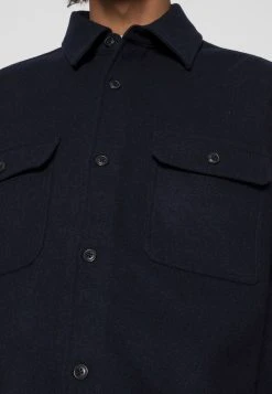 Samsøe Samsøe CASTOR - Chemise Men 12 Samsøe Samsøe CASTOR - Chemise Men -Univers de la Mode Boutique 3b44ed9785cc4b6ea1bb33dd306af288