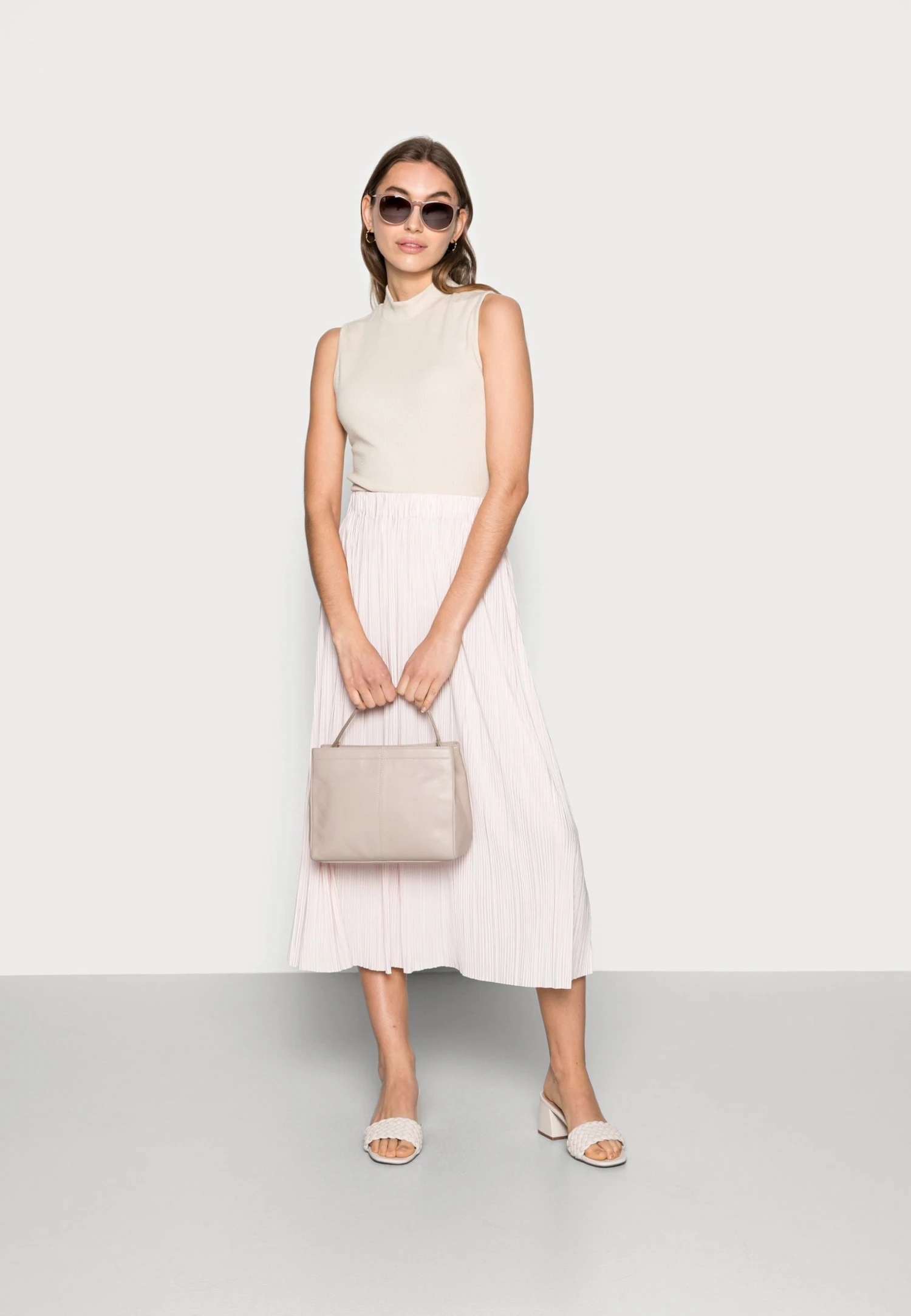 Samsøe Samsøe UMA SKIRT - Jupe plissée Women 4 Samsøe Samsøe UMA SKIRT - Jupe plissée Women – Image 2