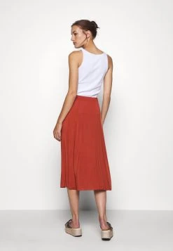 Samsøe Samsøe CORNEA SKIRT - Jupe trapèze Women -Univers de la Mode Boutique 3f2f26b2031448d6be22abfad247ae53