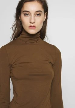 Samsøe Samsøe ESTER - T-shirt à manches longues Women -Univers de la Mode Boutique 42b4e346e8aa4b0ca212d82ce7ec4f92