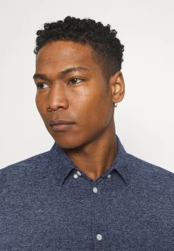 Samsøe Samsøe LIAM - Chemise Men -Univers de la Mode Boutique 4b559b37b2f2487fb0ecd41aee0589e5