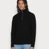 Samsøe Samsøe GUNAN TURTLE NECK ZIP - Pullover Men -Univers de la Mode Boutique 4c1ebfa93206485f8d0871d55370b4bd