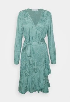 Samsøe Samsøe ADELIA WRAP DRESS - Robe de jour Women 10 Samsøe Samsøe ADELIA WRAP DRESS - Robe de jour Women -Univers de la Mode Boutique 4dd7754b08a44a829ab8d94fbf6dbac3