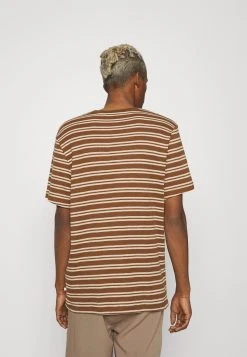 Sams&oslash;e Sams&oslash;e ATARO - T-shirt imprimé Men -Univers de la Mode Boutique 4def45f472cf47918814e02477325fba