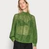 Samsøe Samsøe FAN BLOUSE - Blouse Women -Univers de la Mode Boutique 54c2af973606491bb28f8f1ba793e7ec