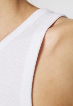 Sams&oslash;e Sams&oslash;e ALEXO TANK - Débardeur Women -Univers de la Mode Boutique 556c14ca131a476c98c7c969201ee6c0