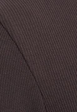 Samsøe Samsøe ALEXA - T-shirt à manches longues Women -Univers de la Mode Boutique 5fef684ecfd5418e98286c0e5bb2ebdb