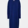 Samsøe Samsøe KEI V NECK DRESS - Robe pull Women -Univers de la Mode Boutique 634350371c5e4fd6a9ea27de492b0be0 1