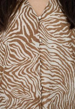 Samsøe Samsøe Robe de jour Women -Univers de la Mode Boutique 644dab5e6b394ca7af631a95b0d36a60