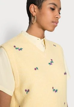 Samsøe Samsøe NORA VEST - Pullover Women 12 Samsøe Samsøe NORA VEST - Pullover Women -Univers de la Mode Boutique 64854b751f30419d89a549b10988bfd2