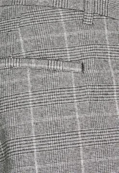 Samsøe Samsøe FRANKIE REGULAR TROUSERS - Pantalon classique Men -Univers de la Mode Boutique 6b5b80a2eab24ff3a189f0c597786f11