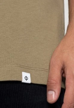 Sams&oslash;e Sams&oslash;e HUGO - T-shirt basique Men -Univers de la Mode Boutique 6e231953af894946bffa04f26de0bfa7