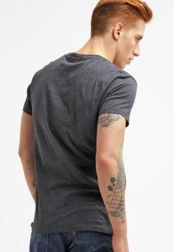 Samsøe Samsøe KRONOS - T-shirt basique Men -Univers de la Mode Boutique 7472ed0ddd1c4086b4008ce8ee54b799