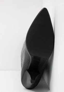 Samsøe Samsøe MYRASSA BOOT HIGH 7556 - Bottes à talons hauts Women -Univers de la Mode Boutique 78e5f61bc7f049e1b3a74f9057d46f08