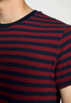 Samsøe Samsøe PATRICK - T-shirt imprimé Men 18 Samsøe Samsøe PATRICK - T-shirt imprimé Men -Univers de la Mode Boutique 7bcb8a8818774c83b1570af4247be743