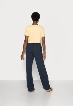Samsøe Samsøe AMARIS STRAIGHT TROUSERS - Pantalon classique Women -Univers de la Mode Boutique 7cc903665f84411c892f35a16ec2464c