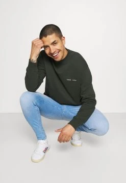 Samsøe Samsøe NORSBRO CREW NECK - Sweatshirt Men -Univers de la Mode Boutique 82b5a4df18ec411c8467f27778319fbb