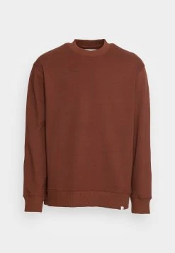 Samsøe Samsøe TOSCAN CREW NECK - Sweatshirt Men 12 Samsøe Samsøe TOSCAN CREW NECK - Sweatshirt Men -Univers de la Mode Boutique 82f61704f01044f7b5f1ee6b5e2a1599
