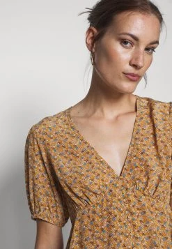 Samsøe Samsøe PETUNIA BLOUSE - Blouse Women -Univers de la Mode Boutique 83375b538fc844419ba48b5c776b3d43