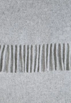 Samsøe Samsøe ACCOLA MAXI SCARF - Écharpe Women -Univers de la Mode Boutique 8989a2c800c9443f8f22fbb1699db067