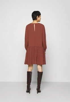 Sams&oslash;e Sams&oslash;e MILLO DRESS - Robe de jour Women -Univers de la Mode Boutique 89ddd39fed7142c0ba0fa3b684bab5c1